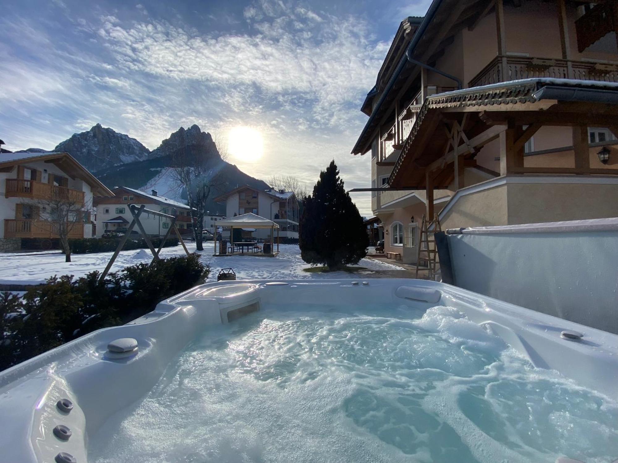 Hotel Chalet Sas Morin Pozza di Fassa Eksteriør bilde